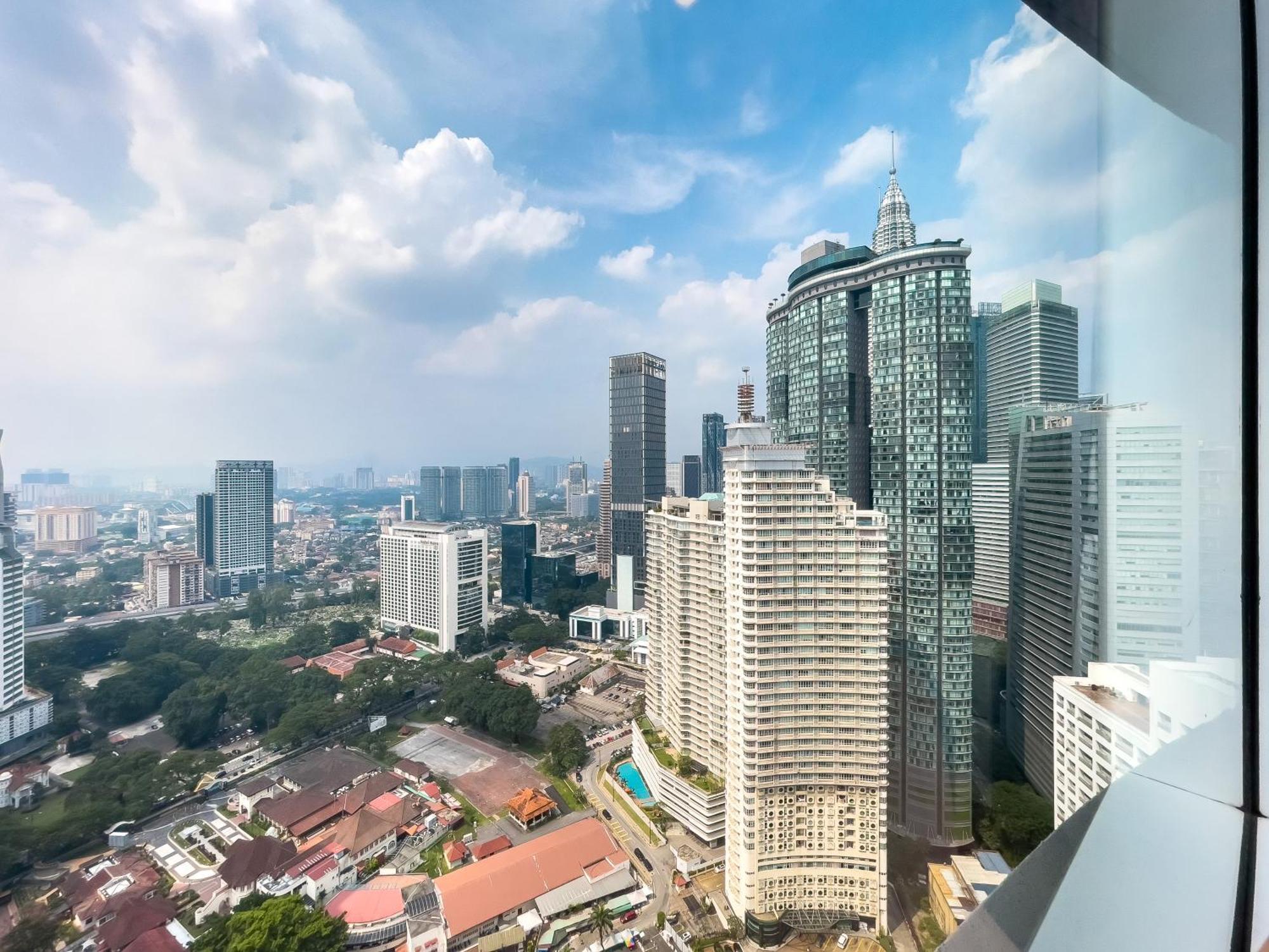 Vortex Suites Klcc By Blacknest Куала Лумпур Екстериор снимка
