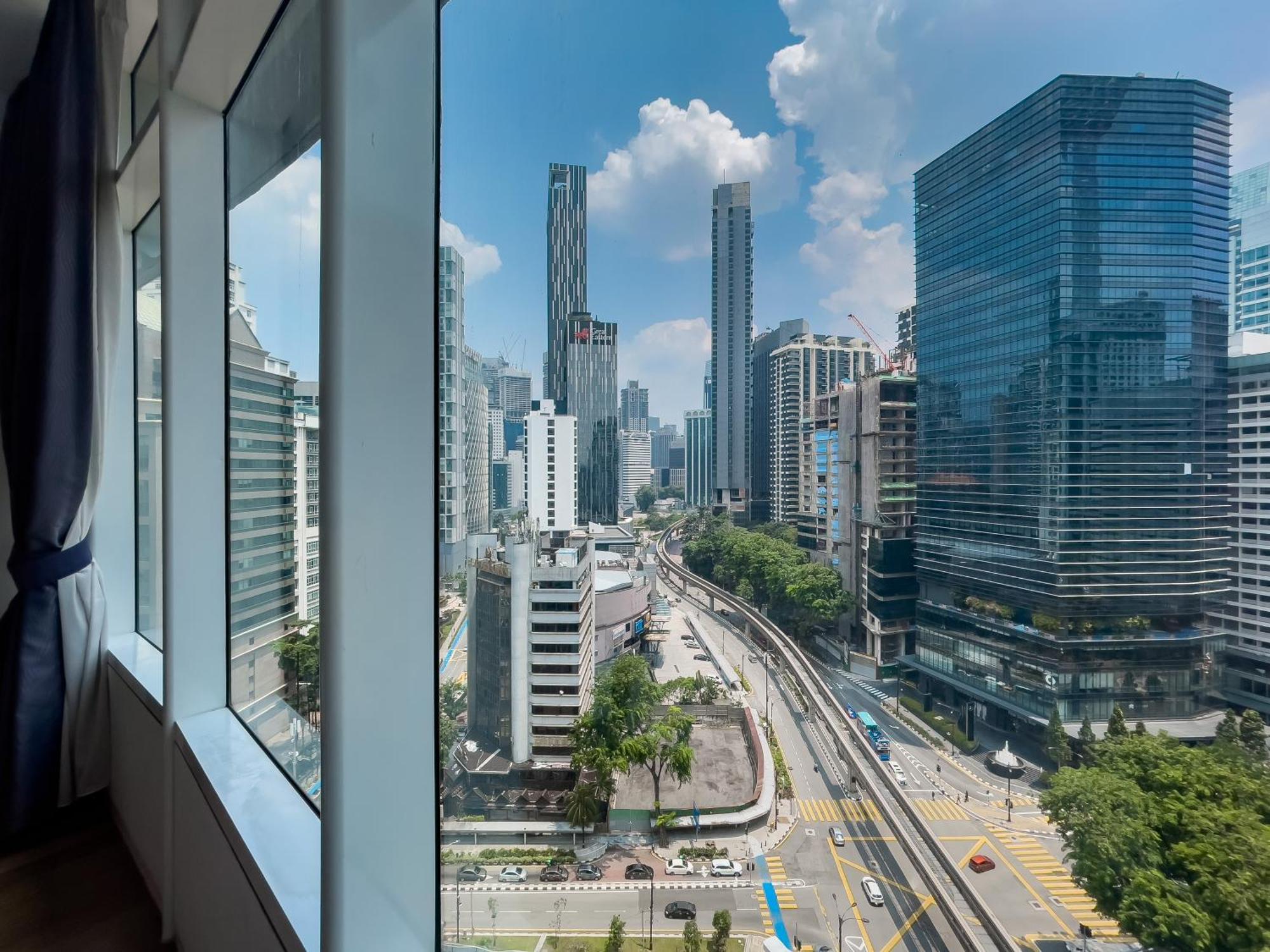 Vortex Suites Klcc By Blacknest Куала Лумпур Екстериор снимка
